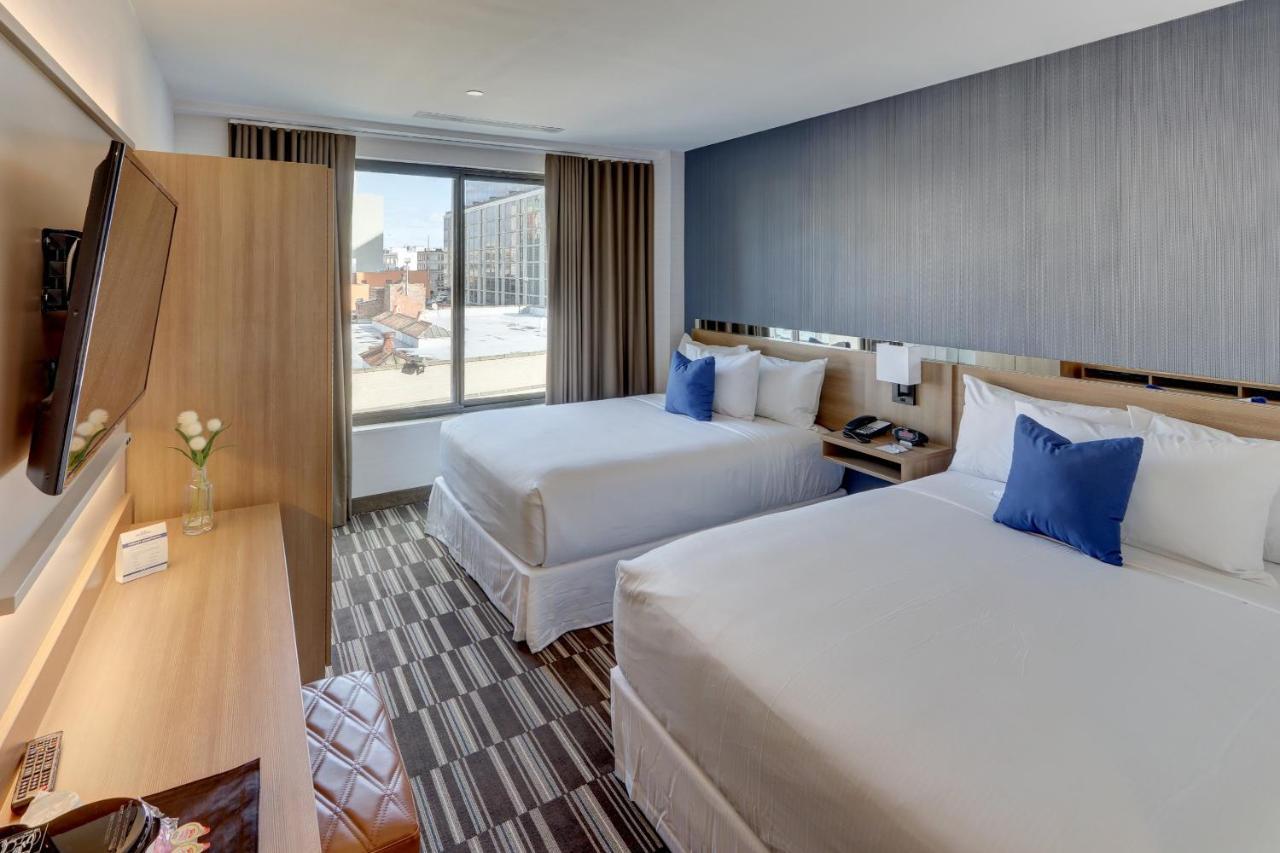 Microtel Inn By Wyndham Long Island City New York Exterior foto