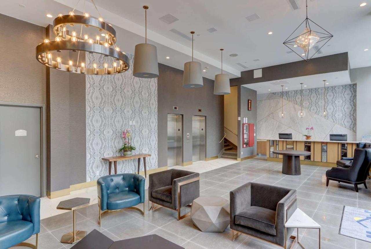 Microtel Inn By Wyndham Long Island City New York Exterior foto