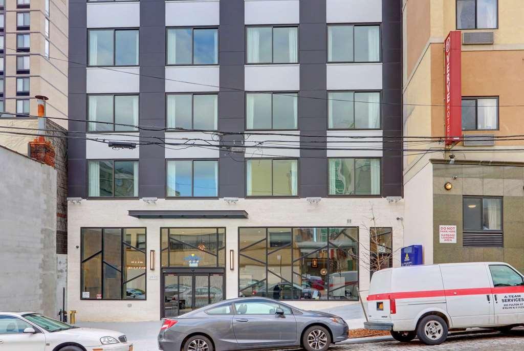 Microtel Inn By Wyndham Long Island City New York Exterior foto